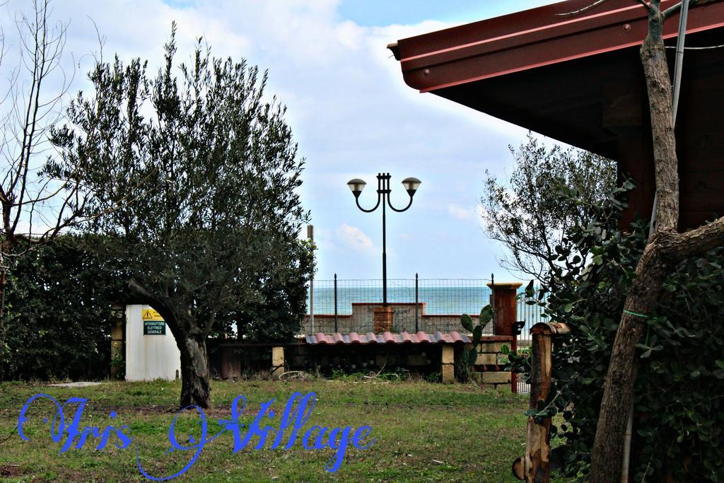 Iris Village San Sostene Exteriör bild