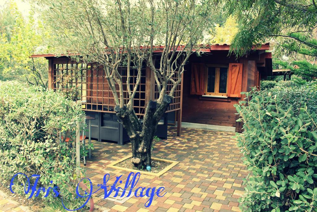 Iris Village San Sostene Exteriör bild